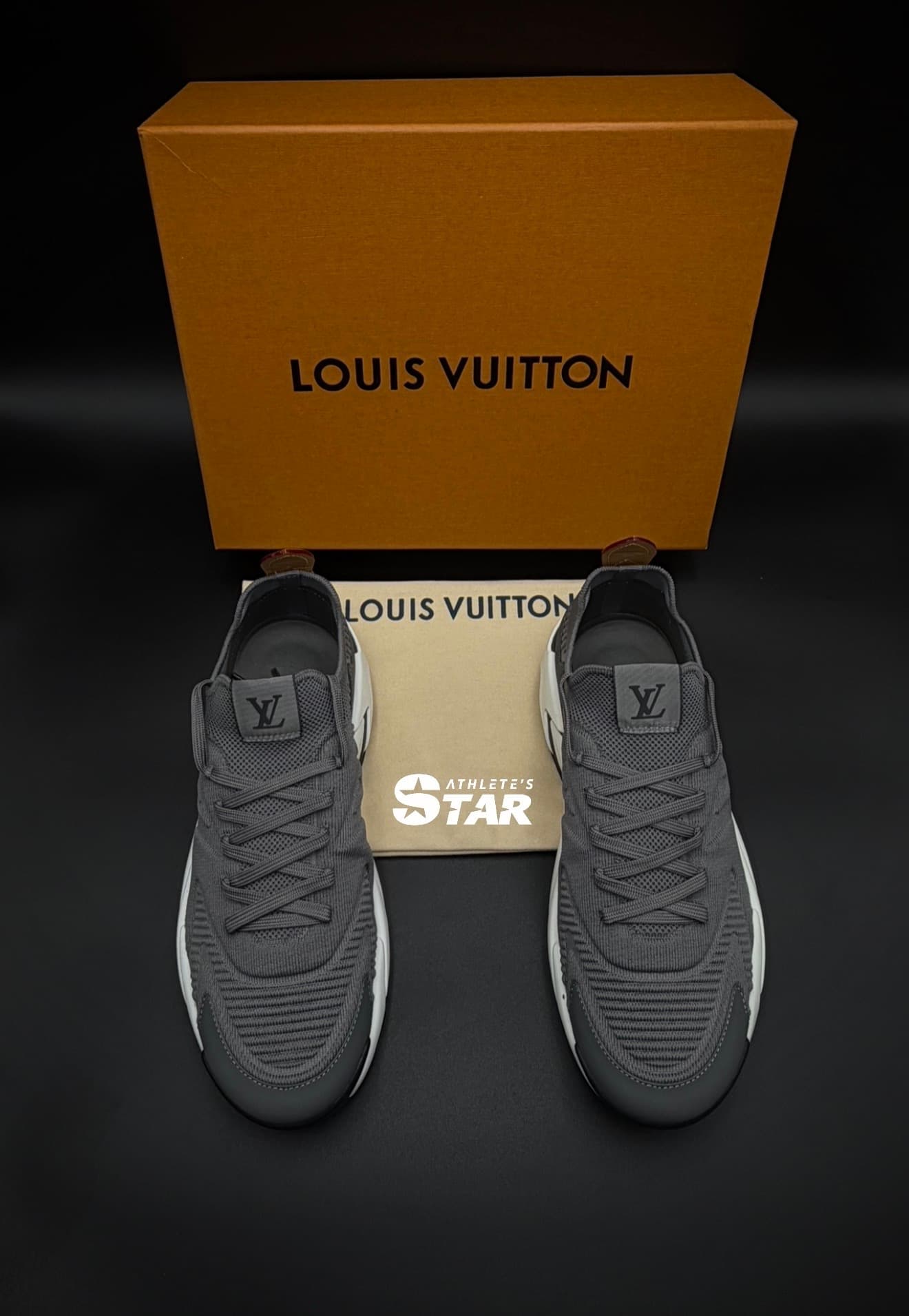 Sneakers — Louis Vuitton