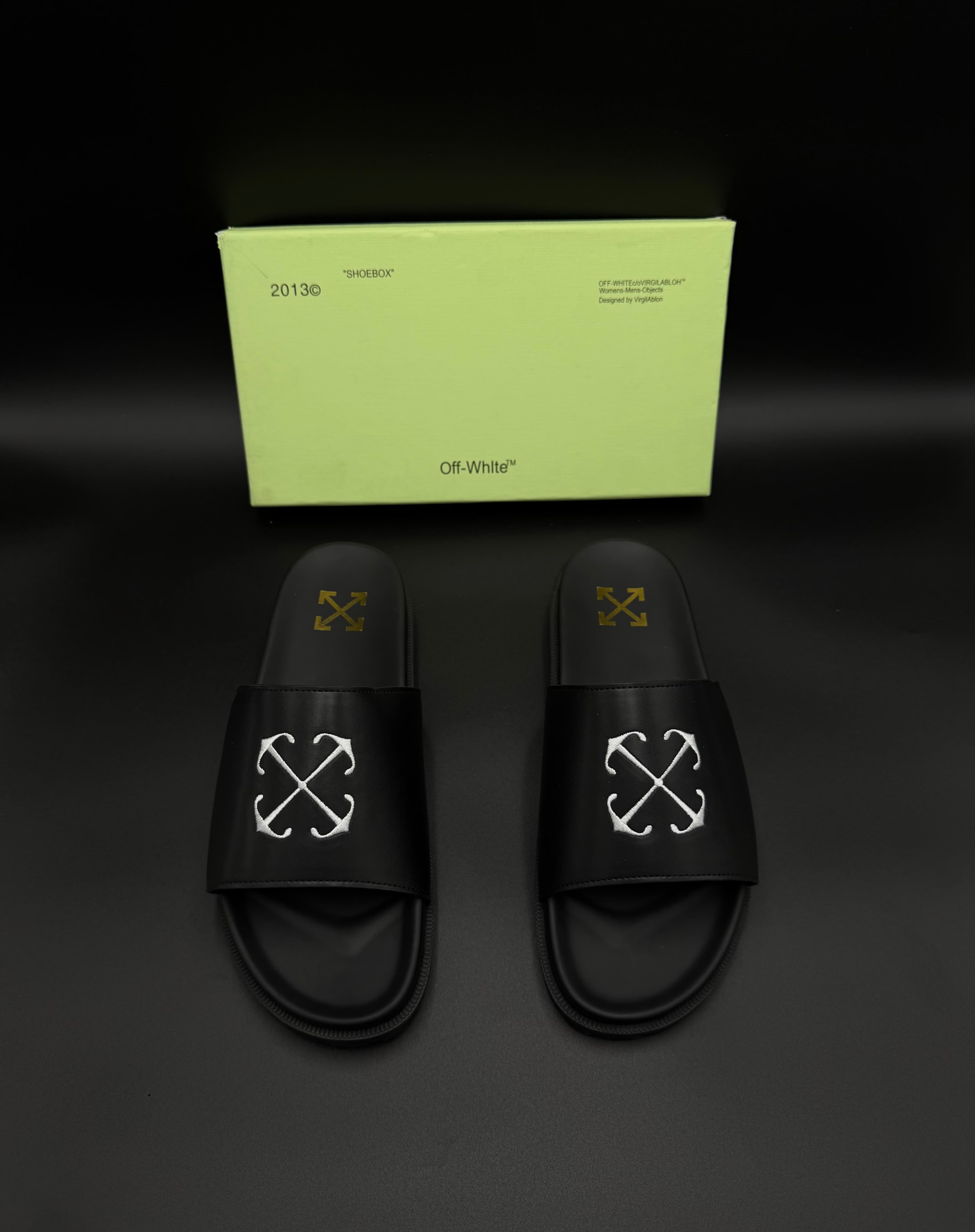 Slippers — Off White
