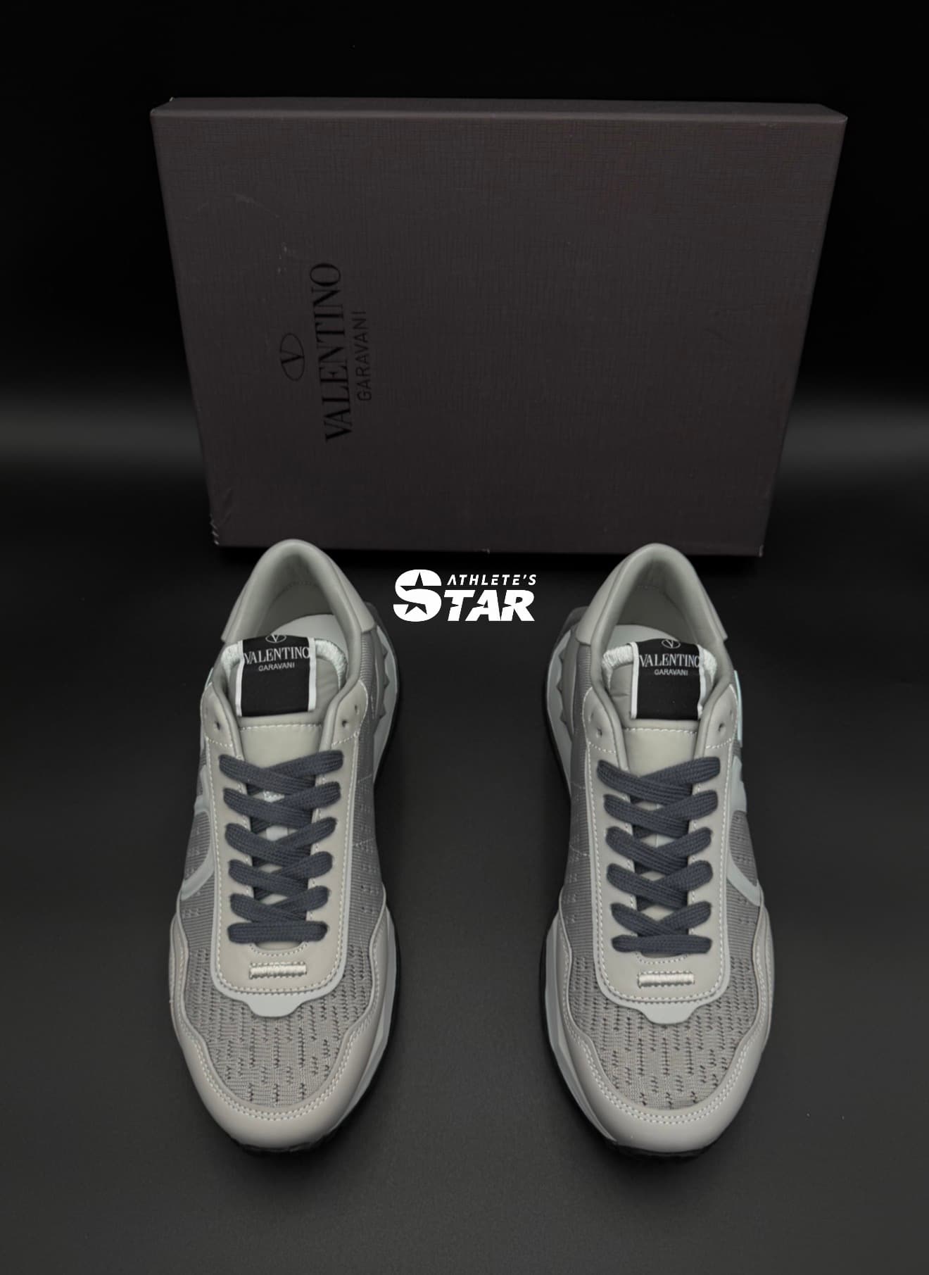 Sneakers — Valentino